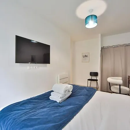 Appartement De Charme Proche Du Canal Saint-Martin-2
